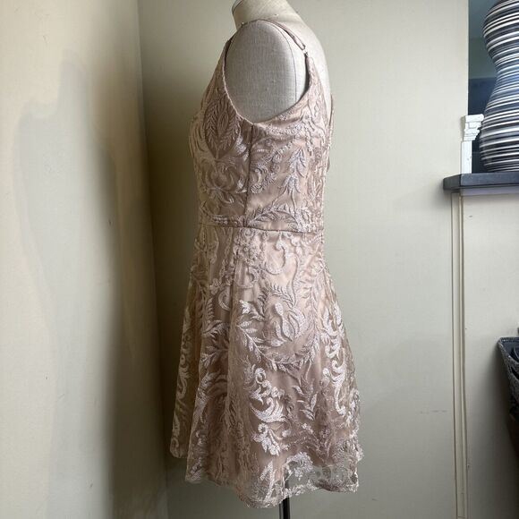 Speechless Juniors Shimmer Embroidered Lace Fit and Flare Dress Size 11 EUC - Picture 8 of 10